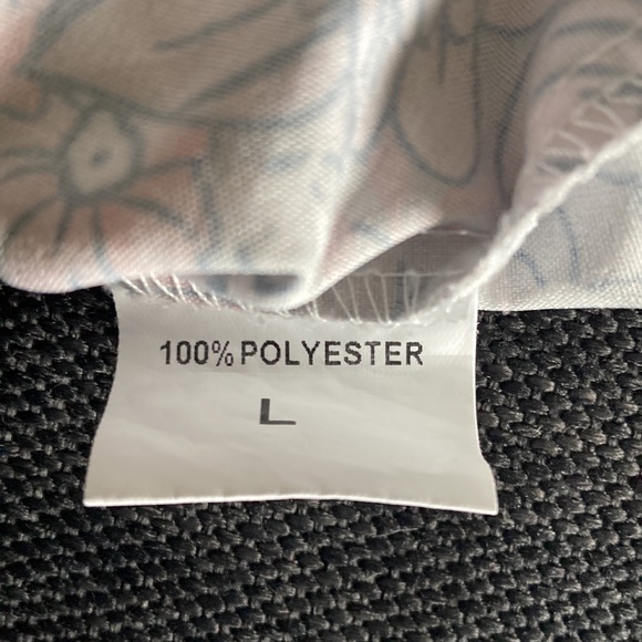 Collared shirt, Floral, Button down, size Large - Picture 8 of 10